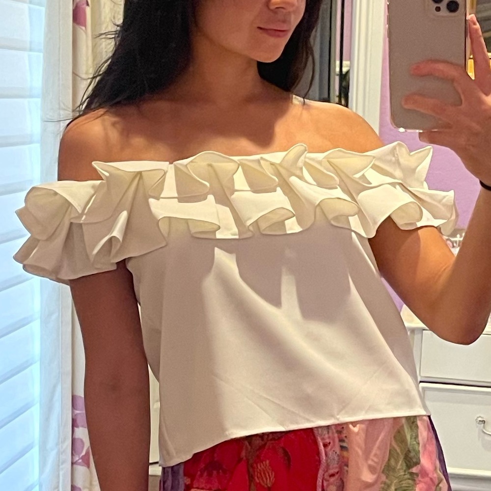 Elegant Off-Shoulder Ruffle Top
